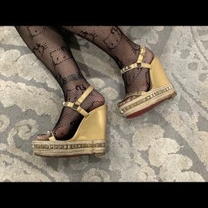 LOUBOUTIN CACTACLO WEDGE SANDALS